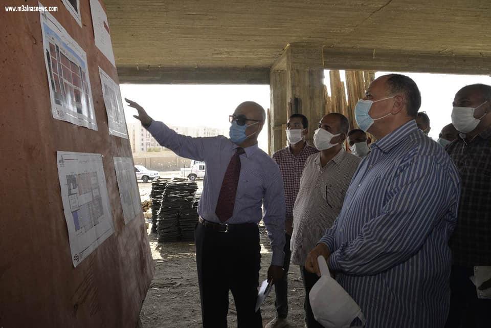 محافظ أسيوط يتفقد أعمال انشاء مجمع الخدمات بقرية دشلوط بمركز ديروط ضمن المشروع القومي لتطوير الريف المصري والمبادرة الرئاسية 